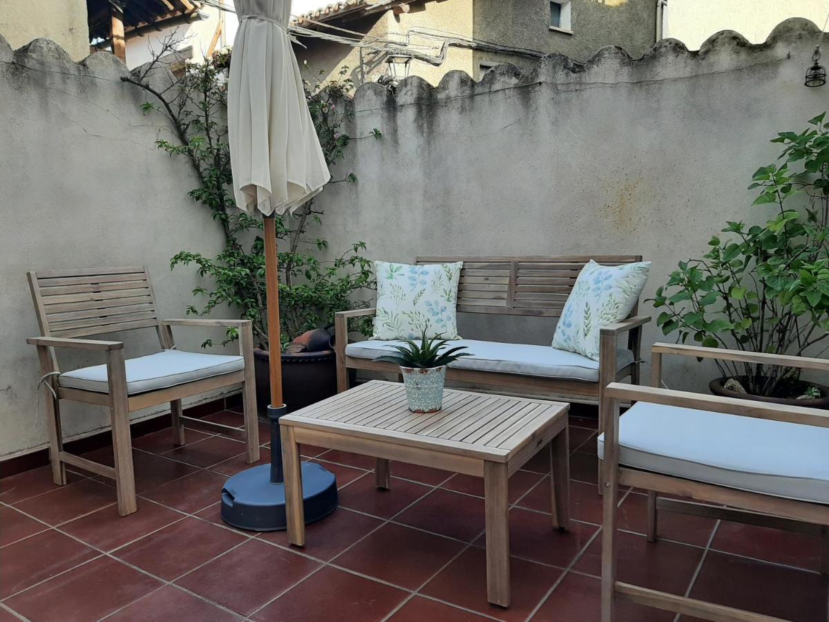 Villa Casa con patio y chimenea en Piedralaves Exterior foto